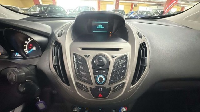 FordTourneo Courier 1.0 EcoBoost Trend 74 kW (100 CV) Vehículo usado en Barcelona - 13 FordTourneo Courier 1.0 EcoBoost Trend 74 kW (100 CV) Vehículo usado en Barcelona - 13