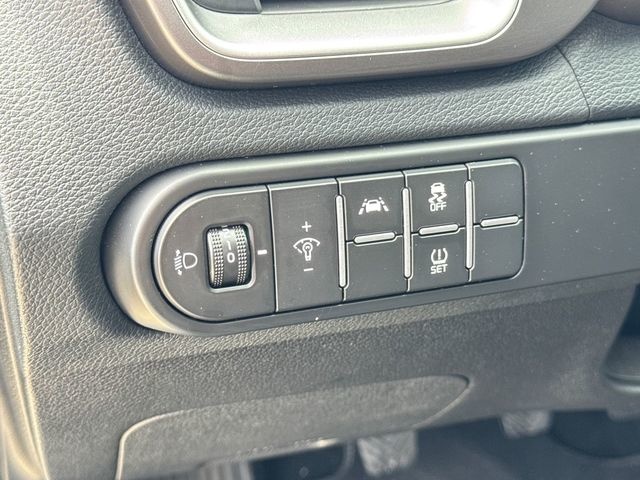 KiaCeed 1.6 MHEV iMT Drive 100 kW (136 CV) Vehículo usado en Barcelona - 15