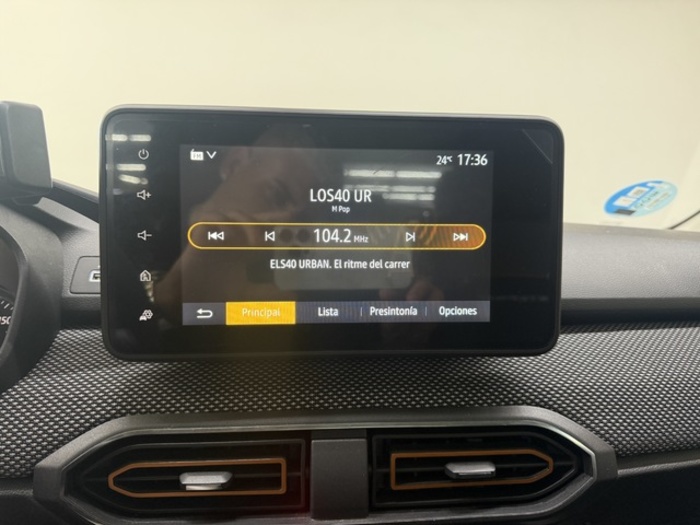 DaciaSandero Stepway Comfort ECO-G 74 kW (101 CV) Vehículo usado en Barcelona - 11 DaciaSandero Stepway Comfort ECO-G 74 kW (101 CV) Vehículo usado en Barcelona - 11