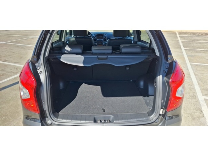 SsangyongKorando D22T Limited 4x2 Auto 131 kW (178 CV) Vehículo usado en Barcelona - 7 SsangyongKorando D22T Limited 4x2 Auto 131 kW (178 CV) Vehículo usado en Barcelona - 7