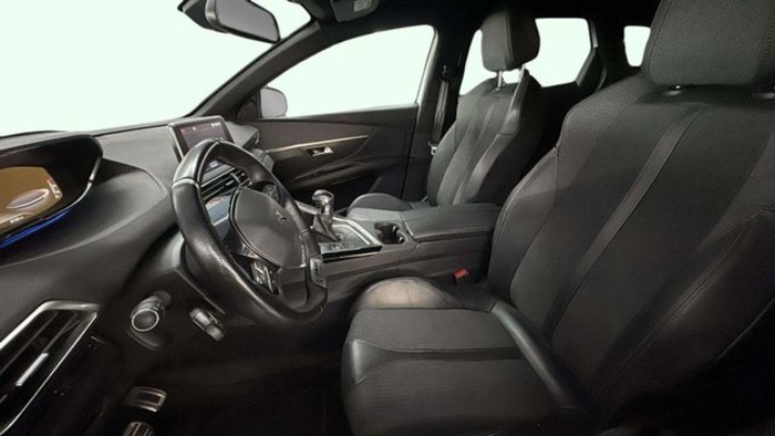 Peugeot3008 PureTech 130 S&S Active 96 kW (130 CV) Vehículo usado en Barcelona - 9 Peugeot3008 PureTech 130 S&S Active 96 kW (130 CV) Vehículo usado en Barcelona - 9