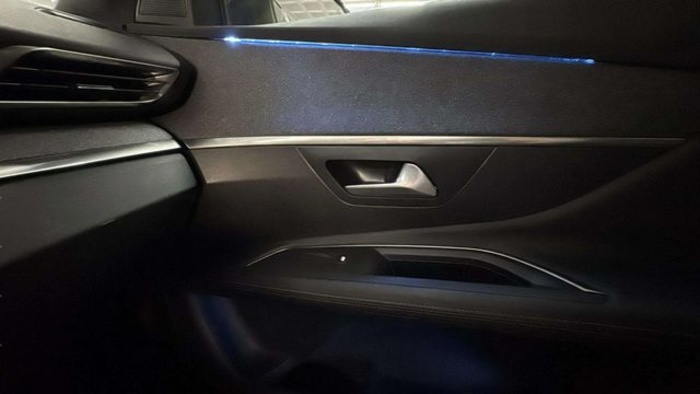 Peugeot3008 PureTech 130 S&S Active 96 kW (130 CV) Vehículo usado en Barcelona - 16 Peugeot3008 PureTech 130 S&S Active 96 kW (130 CV) Vehículo usado en Barcelona - 16