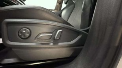 Audi Q5 Black line 35 TDI 120 kW (163 CV) S tronic Audi Q5 Black line 35 TDI 120 kW (163 CV) S tronic