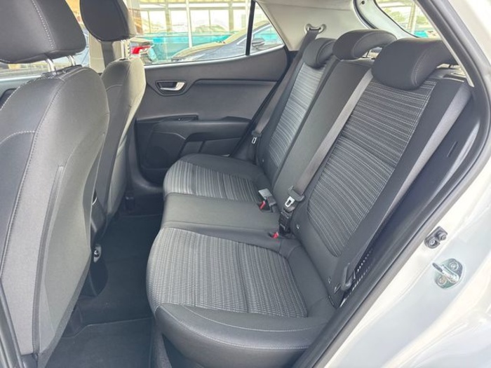 KiaStonic 1.0 T-GDi MHEV Drive 74 kW (100 CV) Vehículo usado en Barcelona - 9 KiaStonic 1.0 T-GDi MHEV Drive 74 kW (100 CV) Vehículo usado en Barcelona - 9