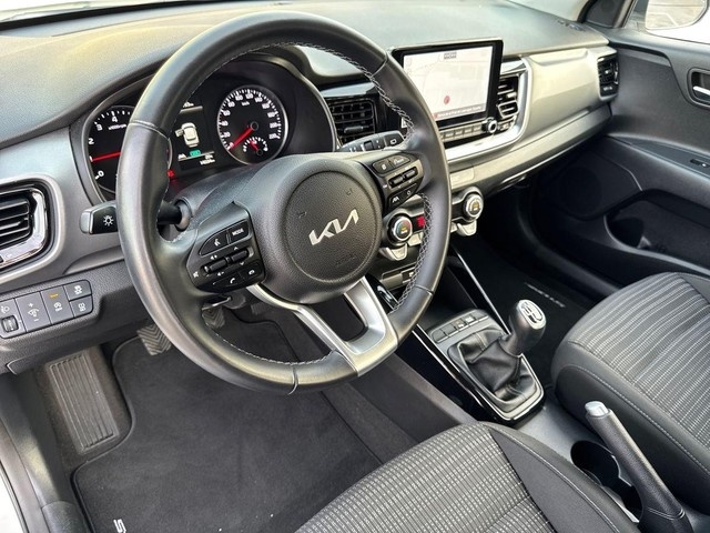 KiaStonic 1.0 T-GDi MHEV Drive 74 kW (100 CV) Vehículo usado en Barcelona - 12