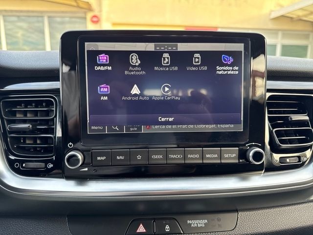 KiaStonic 1.0 T-GDi MHEV Drive 74 kW (100 CV) Vehículo usado en Barcelona - 16