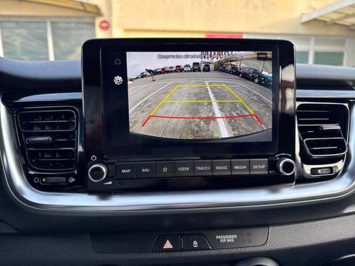 KiaStonic 1.0 T-GDi MHEV Drive 74 kW (100 CV) Vehículo usado en Barcelona - 17 KiaStonic 1.0 T-GDi MHEV Drive 74 kW (100 CV) Vehículo usado en Barcelona - 17