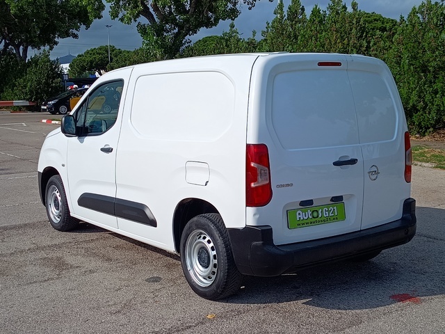 OpelCombo Cargo 1.5 TD S&S Active L H1 1000 75 kW (102 CV) Vehículo usado en Barcelona - 8