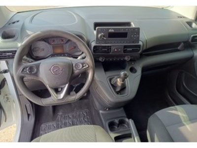 Opel Combo Cargo 1.5 TD S&S Active L H1 1000 75 kW (102 CV) Opel Combo Cargo 1.5 TD S&S Active L H1 1000 75 kW (102 CV)