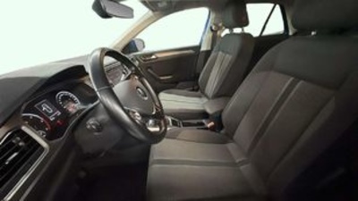 Volkswagen T-Roc Advance Style 2.0 TDI 110 kW (150 CV) DSG Volkswagen T-Roc Advance Style 2.0 TDI 110 kW (150 CV) DSG