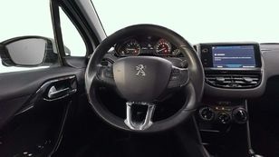 Peugeot 208 PureTech Signature 60 kW (82 CV)