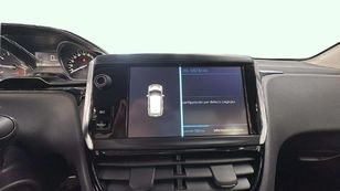 Peugeot 208 PureTech Signature 60 kW (82 CV)