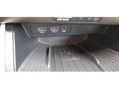 SEAT Arona 1.6 TDI Ecomotive FR 85 kW (115 CV) SEAT Arona 1.6 TDI Ecomotive FR 85 kW (115 CV)