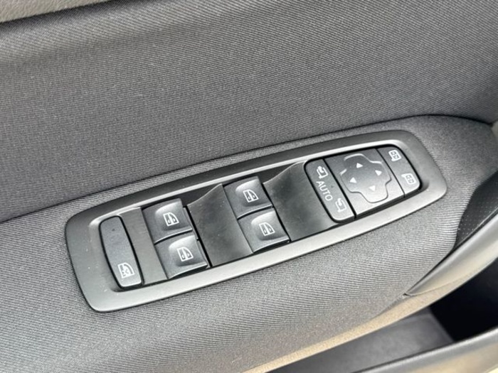 RenaultMegane Business Blue dCi 85 kW (115 CV) Vehículo usado en Barcelona - 14 RenaultMegane Business Blue dCi 85 kW (115 CV) Vehículo usado en Barcelona - 14