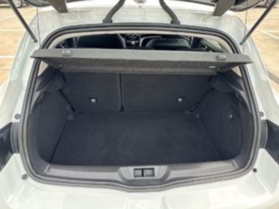 Renault Megane Business Blue dCi 85 kW (115 CV) Renault Megane Business Blue dCi 85 kW (115 CV)