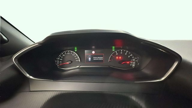 Peugeot2008 PureTech 100 S&S Allure 75 kW (100 CV) Vehículo usado en Barcelona - 13