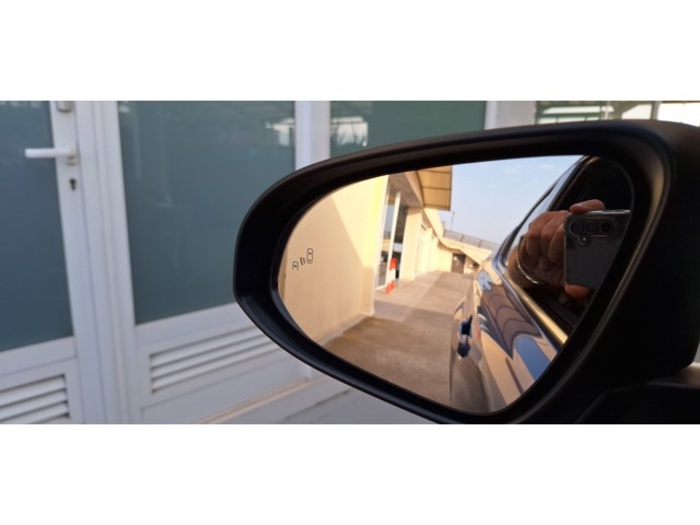 ToyotaC-HR 1.8 125H Advance 90 kW (122 CV) Vehículo usado en Barcelona - 33 ToyotaC-HR 1.8 125H Advance 90 kW (122 CV) Vehículo usado en Barcelona - 33