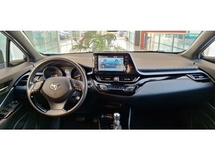 Toyota C-HR 1.8 125H Advance 90 kW (122 CV)