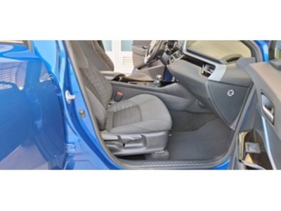 Toyota C-HR 1.8 125H Advance 90 kW (122 CV) Toyota C-HR 1.8 125H Advance 90 kW (122 CV)