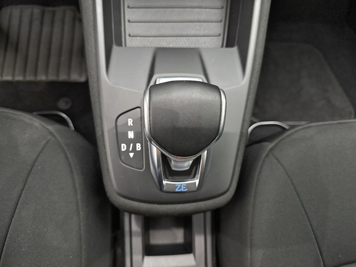 Renault Zoe Life 80 kW R110 Bateria 40kWh Flexi 79 kW (108 CV) - 7 Renault Zoe Life 80 kW R110 Bateria 40kWh Flexi 79 kW (108 CV) - 7