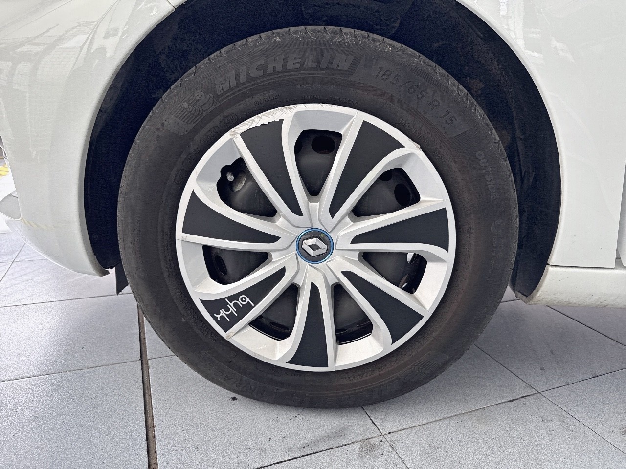 Renault Zoe Life 80 kW R110 Bateria 40kWh Flexi 79 kW (108 CV) - 10