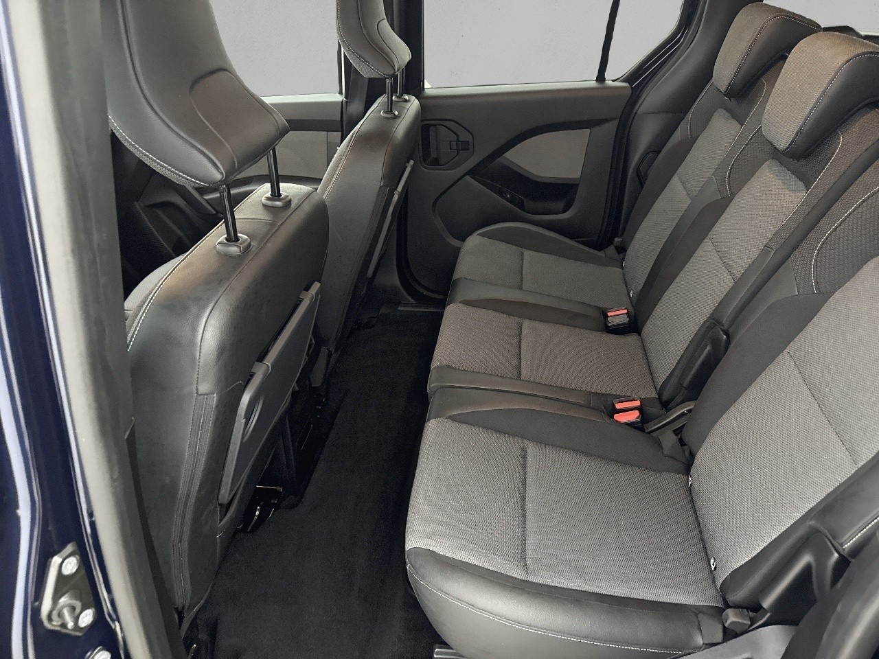 Renault Kangoo Combi E-TECH 22kW Techno L1 90 kW (122 CV) - 9 Renault Kangoo Combi E-TECH 22kW Techno L1 90 kW (122 CV) - 9