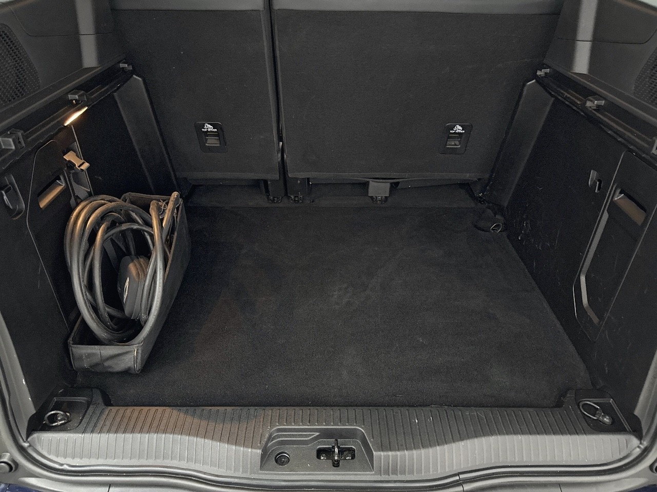 Renault Kangoo Combi E-TECH 22kW Techno L1 90 kW (122 CV) - 12 Renault Kangoo Combi E-TECH 22kW Techno L1 90 kW (122 CV) - 12