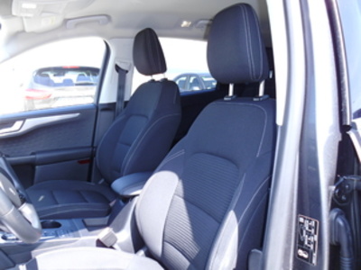 Ford Kuga 2.5 Duratec PHEV Titanium Auto 165 kW (225 CV) Ford Kuga 2.5 Duratec PHEV Titanium Auto 165 kW (225 CV)