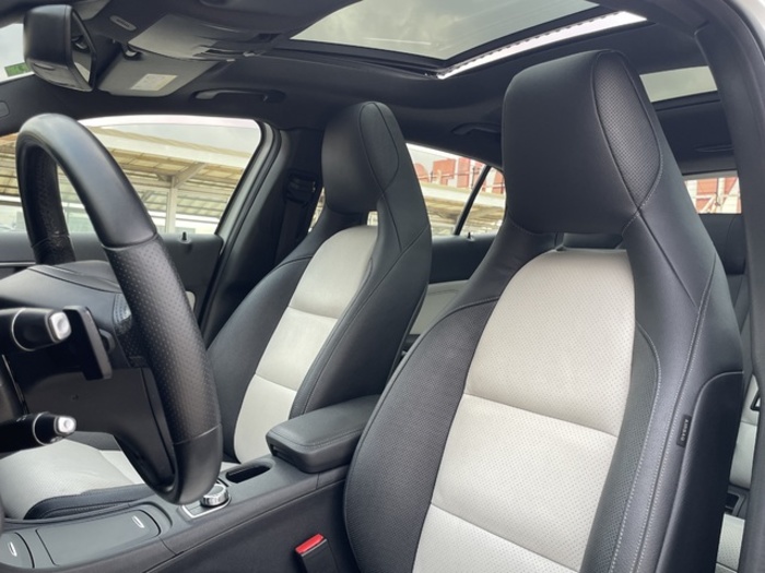 Mercedes-BenzGLA 250 4Matic Urban 155 kW (211 CV) Vehículo usado en Barcelona - 10 Mercedes-BenzGLA 250 4Matic Urban 155 kW (211 CV) Vehículo usado en Barcelona - 10