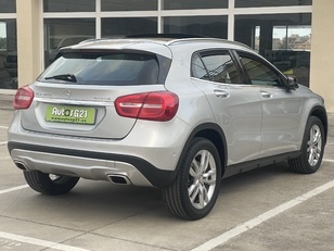 Mercedes-Benz GLA 250 4Matic Urban 155 kW (211 CV)