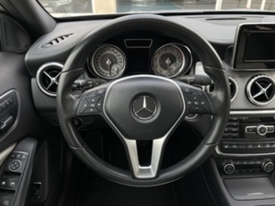 Mercedes-Benz GLA 250 4Matic Urban 155 kW (211 CV) Mercedes-Benz GLA 250 4Matic Urban 155 kW (211 CV)