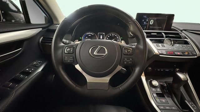 LexusNX 300h Eco 2WD 145 kW (197 CV) Vehículo usado en Barcelona - 12