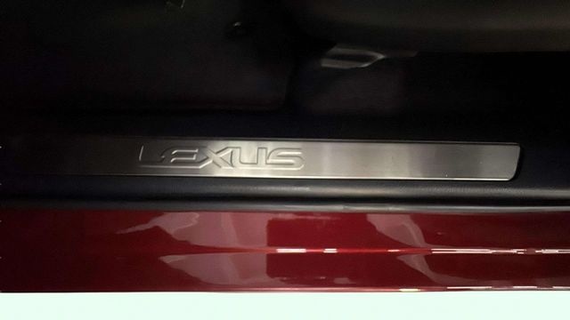 LexusNX 300h Eco 2WD 145 kW (197 CV) Vehículo usado en Barcelona - 19