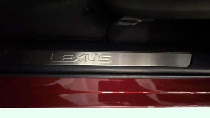 LexusNX 300h Eco 2WD 145 kW (197 CV) Vehículo usado en Barcelona - 19 LexusNX 300h Eco 2WD 145 kW (197 CV) Vehículo usado en Barcelona - 19