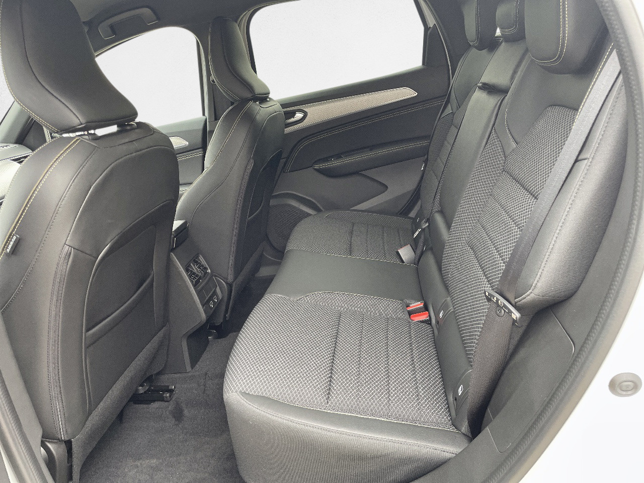 Renault Arkana Techno TCe 140 Mild hybrid EDC 103 kW (140 CV) - 11