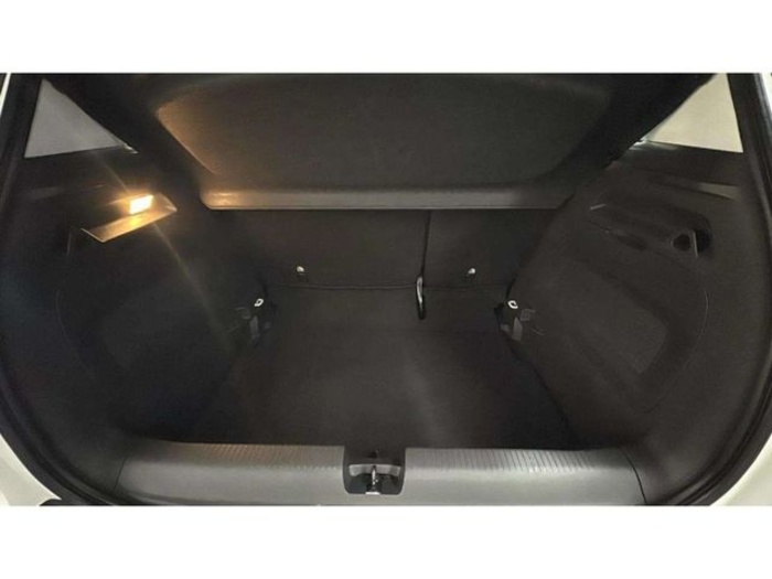 OpelCrossland X 1.2 S&S Design Line 120 Aniversario 81 kW (110 CV) Vehículo usado en Barcelona - 16 OpelCrossland X 1.2 S&S Design Line 120 Aniversario 81 kW (110 CV) Vehículo usado en Barcelona - 16