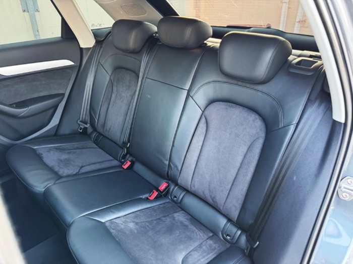 AudiQ3 sport edition 2.0 TFSI quattro 132 kW (180 CV) S tronic Vehículo usado en Barcelona - 10 AudiQ3 sport edition 2.0 TFSI quattro 132 kW (180 CV) S tronic Vehículo usado en Barcelona - 10