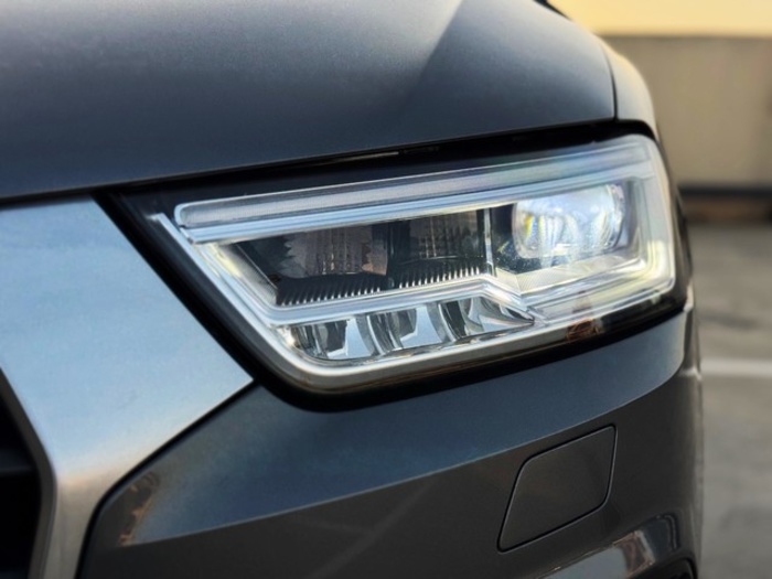 AudiQ3 sport edition 2.0 TFSI quattro 132 kW (180 CV) S tronic Vehículo usado en Barcelona - 11 AudiQ3 sport edition 2.0 TFSI quattro 132 kW (180 CV) S tronic Vehículo usado en Barcelona - 11