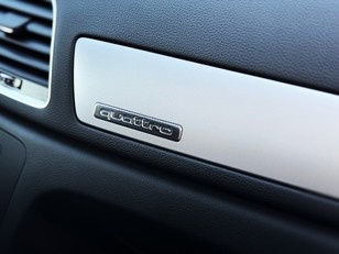 Audi Q3 sport edition 2.0 TFSI quattro 132 kW (180 CV) S tronic