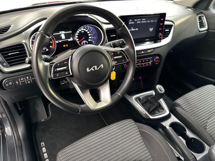 KiaCeed 1.0 T-GDi Drive 88 kW (120 CV) Vehículo usado en Barcelona - 13 KiaCeed 1.0 T-GDi Drive 88 kW (120 CV) Vehículo usado en Barcelona - 13