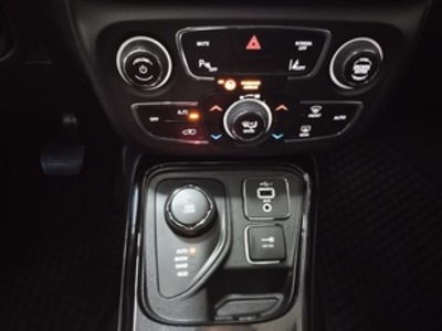 Jeep Compass 1.4 Multiair Limited 4x4 ATX 125 kW (170 CV) Jeep Compass 1.4 Multiair Limited 4x4 ATX 125 kW (170 CV)