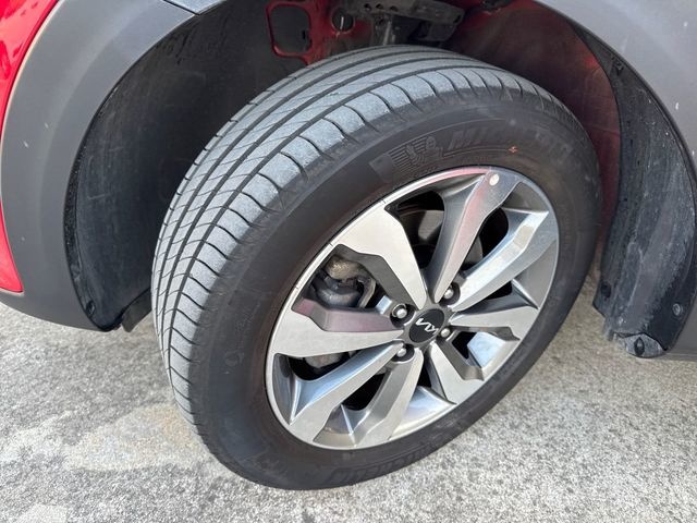 KiaStonic 1.0 T-GDi MHEV MT Concept 74 kW (100 CV) Vehículo usado en Barcelona - 21 KiaStonic 1.0 T-GDi MHEV MT Concept 74 kW (100 CV) Vehículo usado en Barcelona - 21