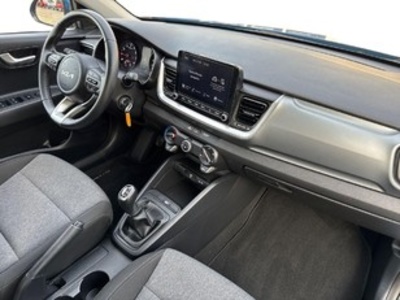 Kia Stonic 1.0 T-GDi MHEV MT Concept 74 kW (100 CV) Kia Stonic 1.0 T-GDi MHEV MT Concept 74 kW (100 CV)