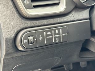 Kia XCeed 1.0 T-GDi Drive 74 kW (100 CV) Kia XCeed 1.0 T-GDi Drive 74 kW (100 CV)