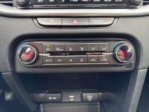 Kia XCeed 1.0 T-GDi Drive 74 kW (100 CV) Kia XCeed 1.0 T-GDi Drive 74 kW (100 CV)