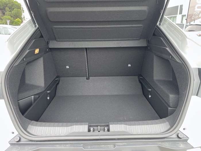 Renault Arkana Techno TCe 140 Mild hybrid EDC 103 kW (140 CV) - 6 Renault Arkana Techno TCe 140 Mild hybrid EDC 103 kW (140 CV) - 6