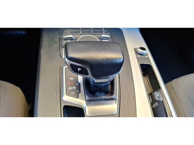 AudiQ5 2.0 TDI quattro 140 kW (190 CV) S tronic Vehículo usado en Barcelona - 29 AudiQ5 2.0 TDI quattro 140 kW (190 CV) S tronic Vehículo usado en Barcelona - 29