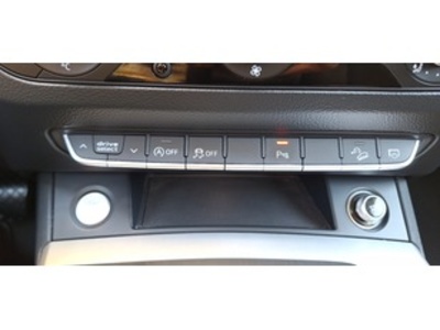 Audi Q5 2.0 TDI quattro 140 kW (190 CV) S tronic Audi Q5 2.0 TDI quattro 140 kW (190 CV) S tronic