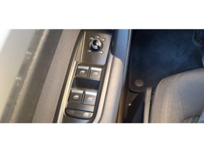 Audi Q5 2.0 TDI quattro 140 kW (190 CV) S tronic Audi Q5 2.0 TDI quattro 140 kW (190 CV) S tronic