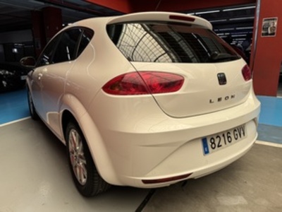 SEAT León 1.6 TDI Style 77 kW (105 CV) SEAT León 1.6 TDI Style 77 kW (105 CV)